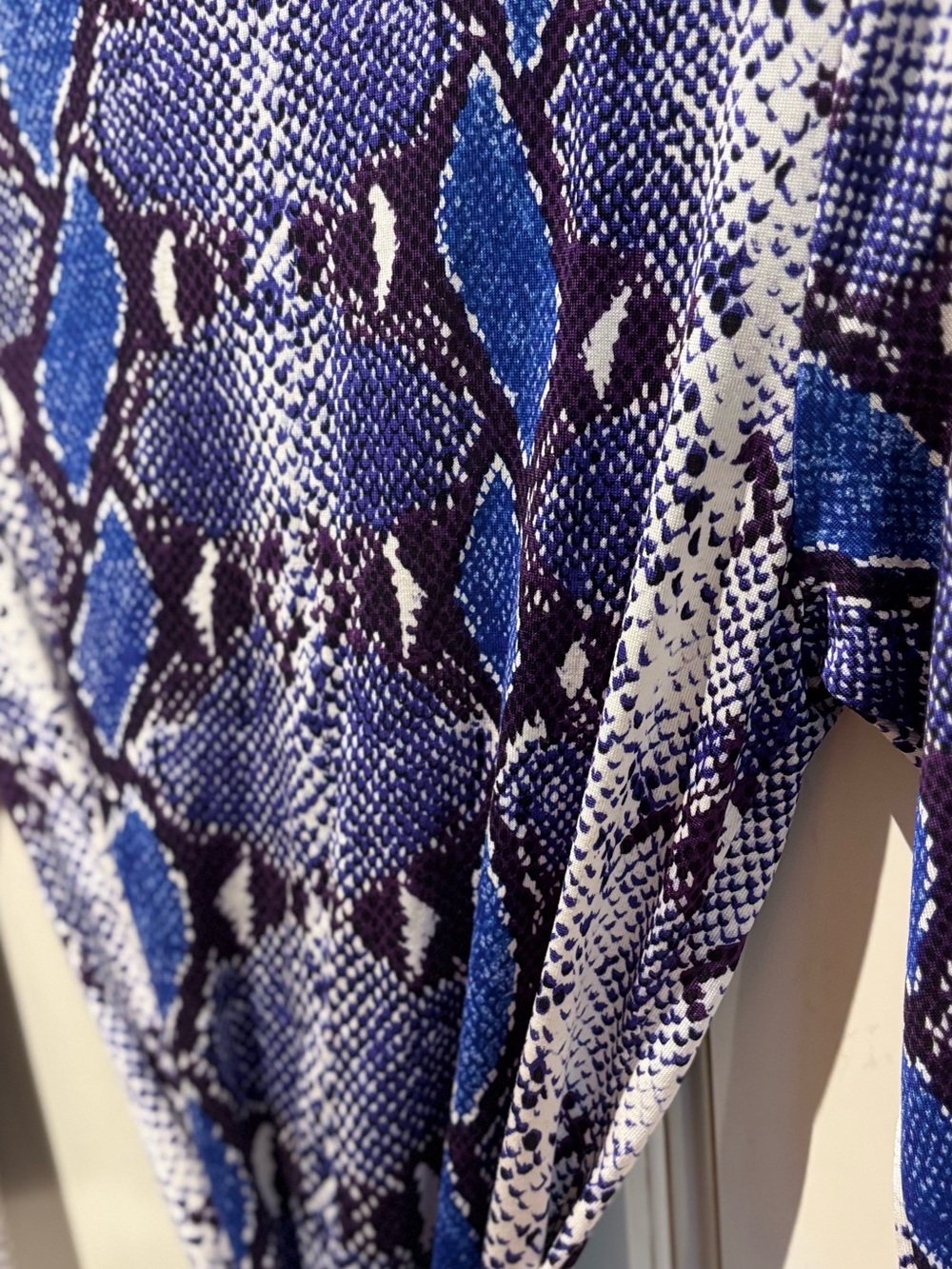 Diane Von Furstenberg snakeskin print wrap dress size 6 blue purple *MLACAA - Picture 4 of 8